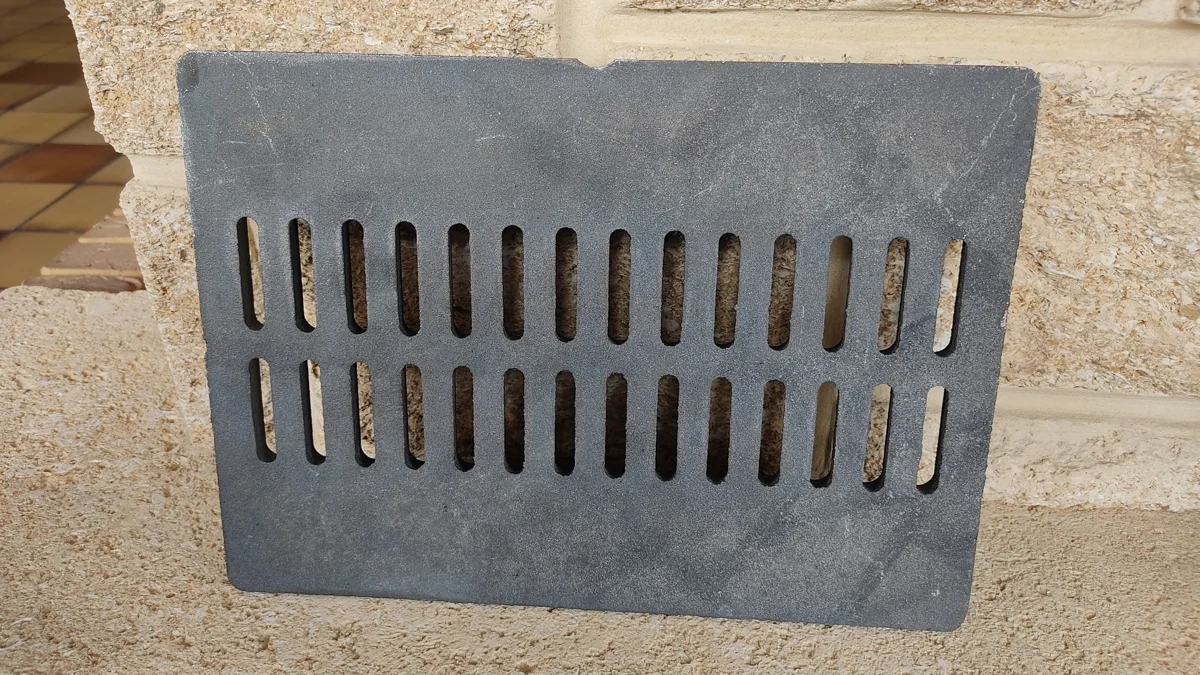 Grille foyère GODIN dessus